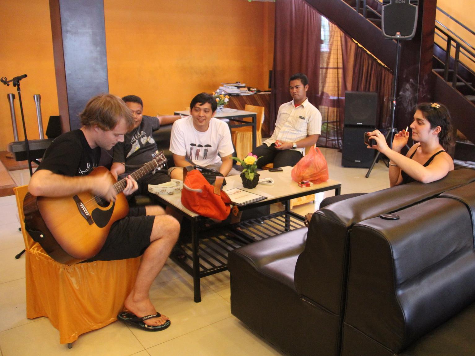 Hotel Sing A Song Pematangsiantar Exterior foto
