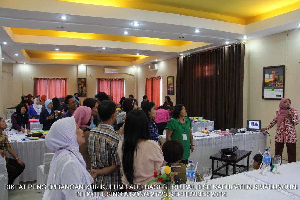 Hotel Sing A Song Pematangsiantar Exterior foto